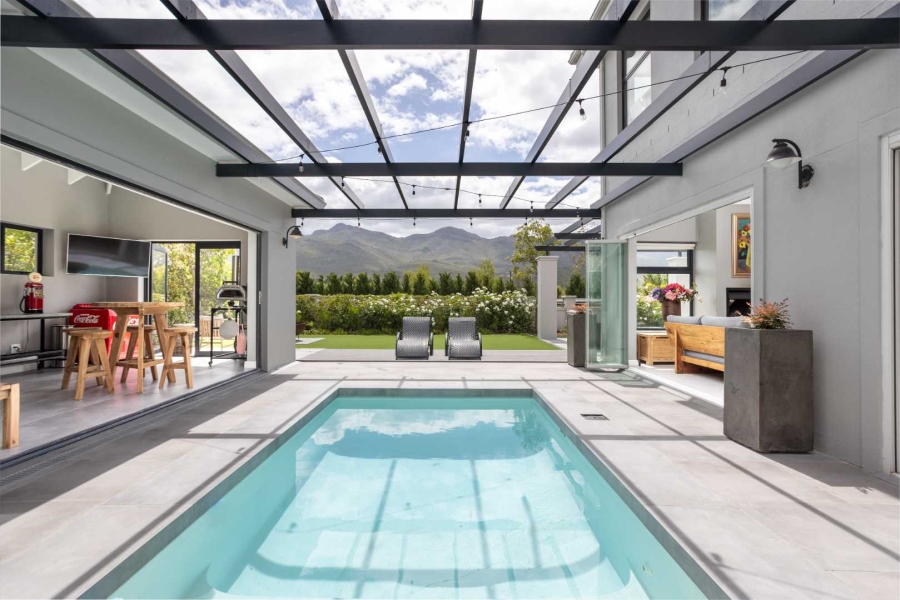 4 Bedroom Property for Sale in Val De Vie Estate Western Cape